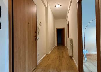 Vendesi appartamento – Quartiere Adriatico, Ancona