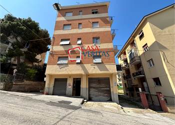 APPARTAMENTO ARREDATO 2 CAMERE E 2 GARAGE A FALCONARA MARITTIMA